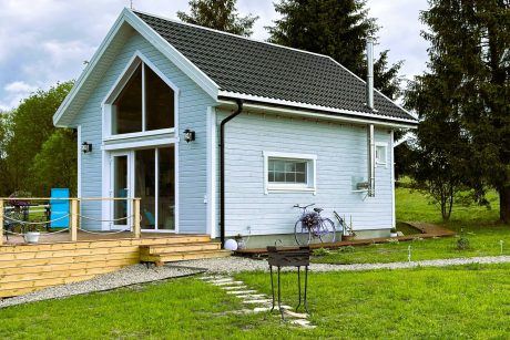 "Relax house by the stone" - romantiškas namelis su pirtele ir kubilu porai, šeimai ar mažai draugų grupei